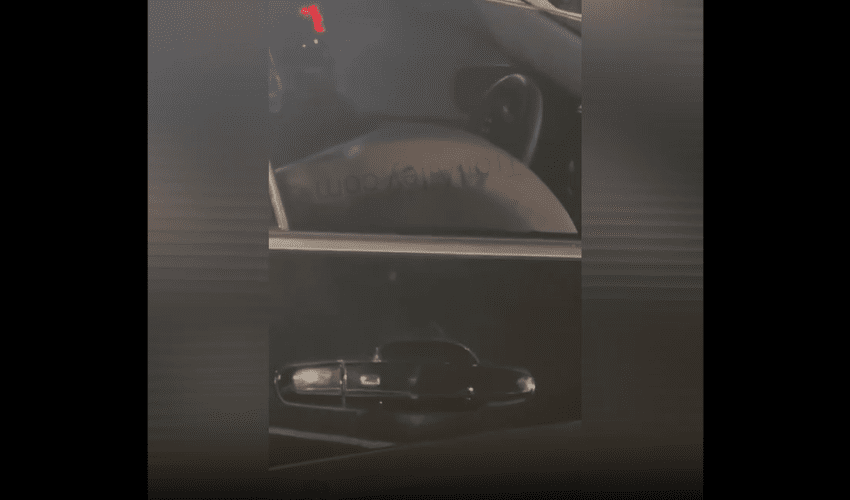 304 Caught Giving Good Neck In Front Of A Liquor Store