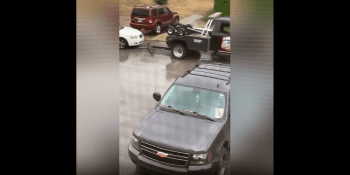 Dude Fire Shots At The Tow Guy After The Tow Guy Tried To Pick Up His Car Because He Didn’t Pay His Car Note