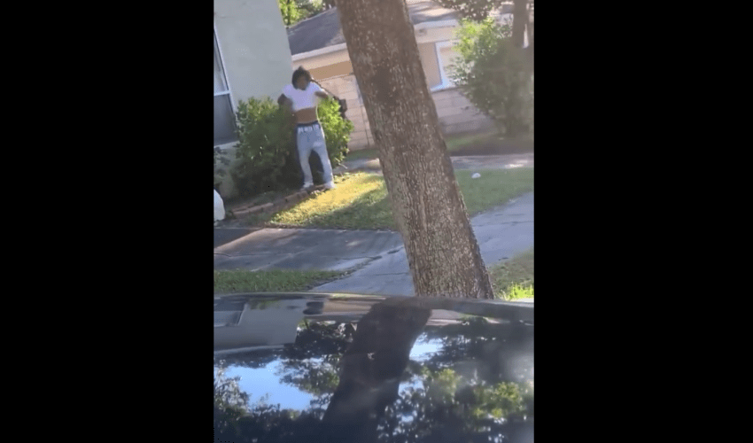 Woman Clowns Her Babyfather After Pepper Spraying Him After He Touched For Pulling Up To His Crib