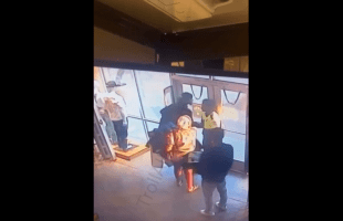 Security Guard Gets Hit With Multiple Punches After He Tried To Stop A Thief From Stealing