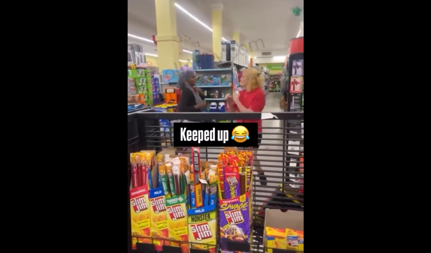 Family Dollar Employee Crashed Out On A Customer After The Customer Kept Swinging On Her And She Couldn’t Take It Anymore