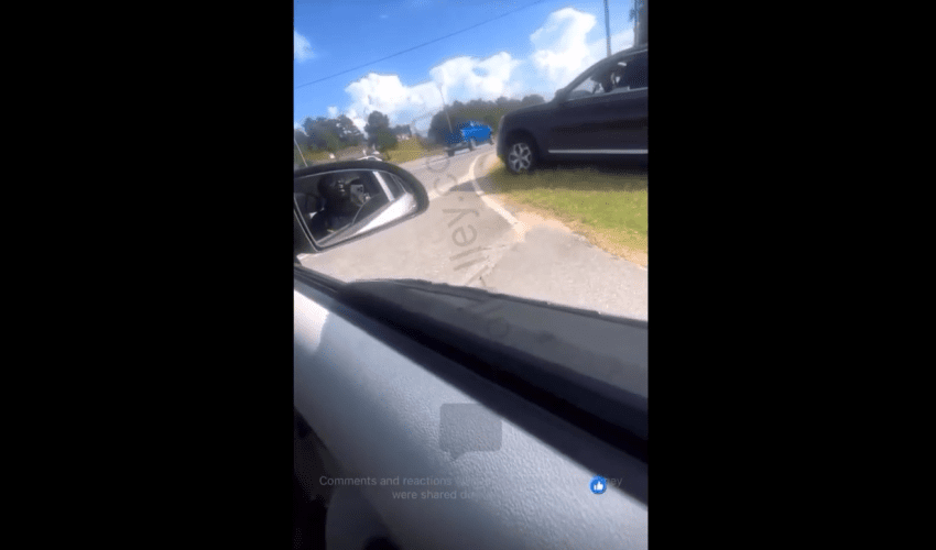 Alabama Girl Gets Wet Up After She Kept Talking Crazy To Street Dudes With Straps In Traffic