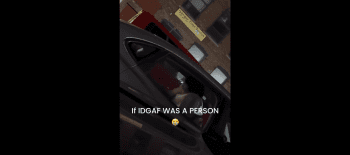 Woman Caught Going Crazy On Her Boyfriend In A No Tint Car