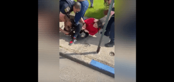 Police Had A Difficult Time Breaking Up Two Girls From A Fade