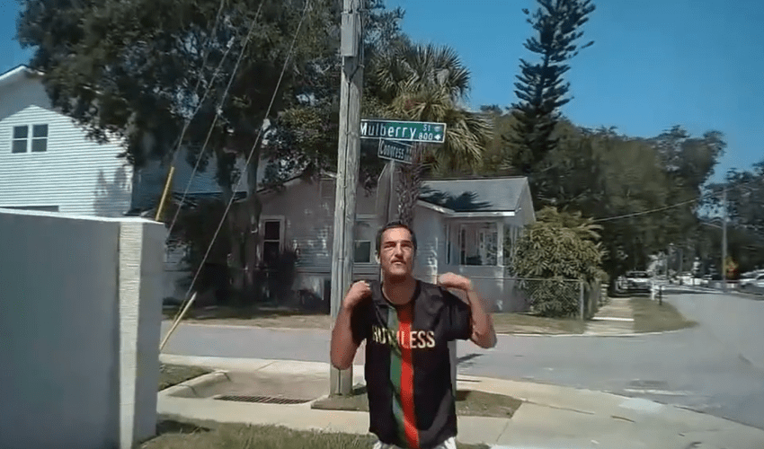 Dude Gets Handled After Telling A Guy He Didn’t Know To Catch A Fade, All Caught On His Meta Glasses