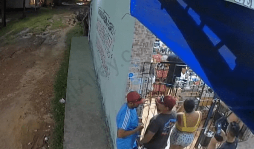 Drunk Dude Gets Laid Out After He Tried To Talk Crazy To A Guy In Front Of Some Girls