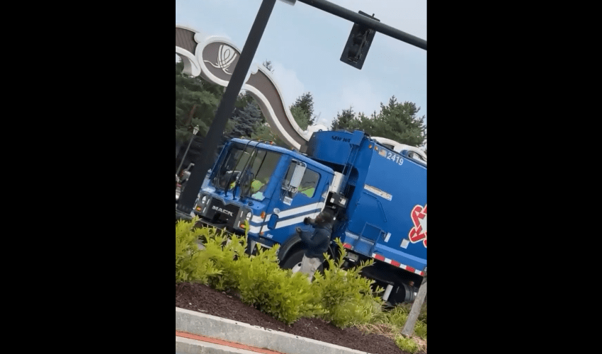 Police Fail To Stop Suspect After Missing Multiple Shots After He Got In A Garbage Truck To Get Away