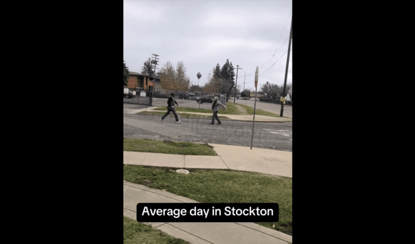 Dude Tried To Runaway From A Guy With A Baseball Bat But Ended Up Falling Victim