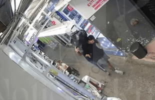 Woman Caught On Camera Pick Pocketing A Man With Ease