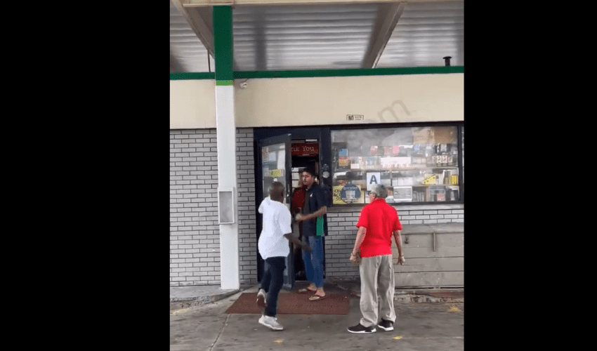 Dude Got Tired Of A Store Employee From Another Country Disrespecting Him In His Own Hood So He Handle It Himself