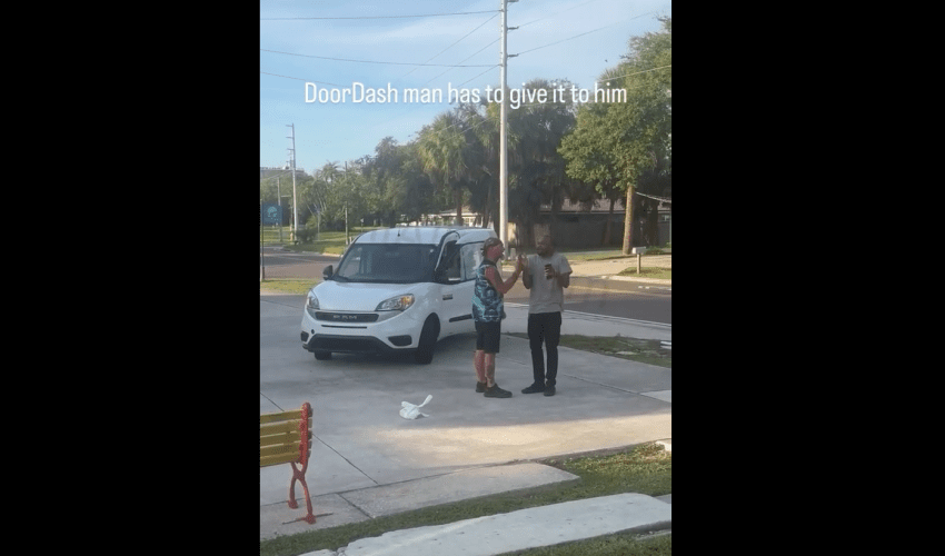 Customer Gets Mad And Rocked Doordasher Jaw For Bringing His Food To The Wrong Address And Then The Tabled Turned