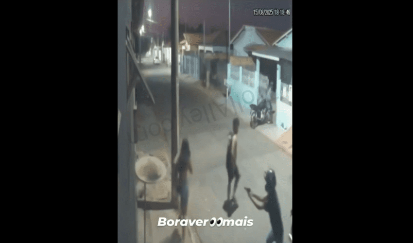 Dude Pushed His 14 Year Old Girlfriend To Save Himself After Her Opps Pulled Up To Take Her Out