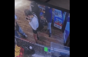 Dude Tried To Pull His Strap On A Guy During A Argument But It Didn’t Go As Planned