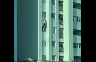 Too Late: Dude Accidentally Slip After He Tried To Avoid Jumping From A Tall Building