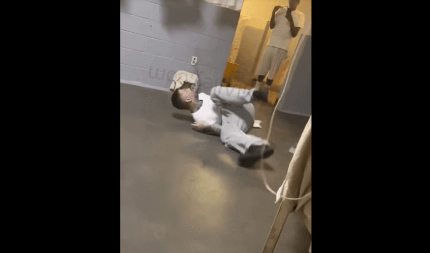 Dude Goes Insane In Prison After Hitting A Unknown Drug