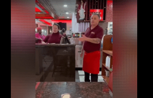 Restaurant Owner And Employees Disrespects Woman After She Told Them Her Food Was Burnt  And They Called Her Burnt