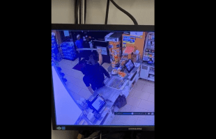 7-11 Worker Pulled Out A Machete After A Customer Threw Something At Him