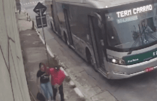Bus Driver And 3 Passengers Saves Woman From Creep After He Attempted To cRape Her