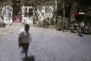 Dude Couldn’t Handle A Break Up So He Took Out His Girlfriend And Her Best Friend That Told On Him