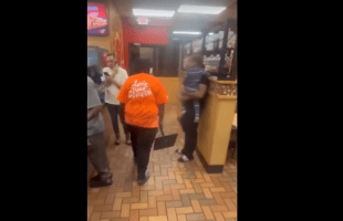 Two Popeyes Employees That Claim They Are Sisters Gets Into A Heated Argument On The Job