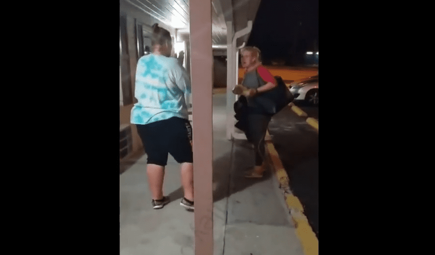 Woman Gets Kicked Out A Man Motel Room After Selling It And Gets Mad At The People Next Door For Laughing At Her And Everything Went Left
