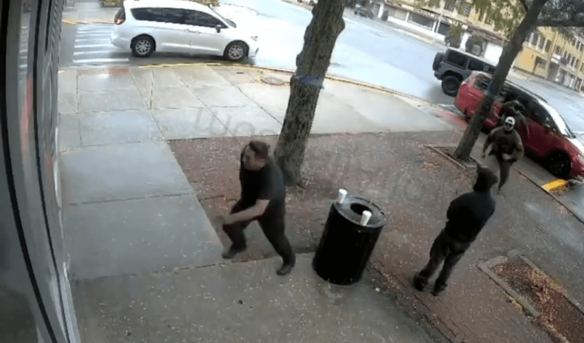 Ice Agents Out Here Doing Pull Ups On Anybody That Look Illegal In Chicago