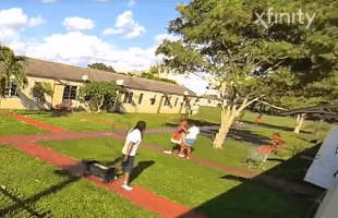 Get Em Bae: Dude Begs For His Girl Help After Calling A Guy Hands To Catch A Fade But Ended Up Losing