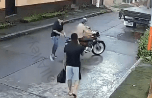 Dude Was A Strap Was Scared And Started Running Away From A Guy He Tried To Rob