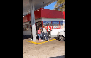 Man Used A Belt On His Ex Girlfriend After She Broke Up With Him Without Him Knowing, And Caught Her 3 Days Later At The Store In Other Men Face