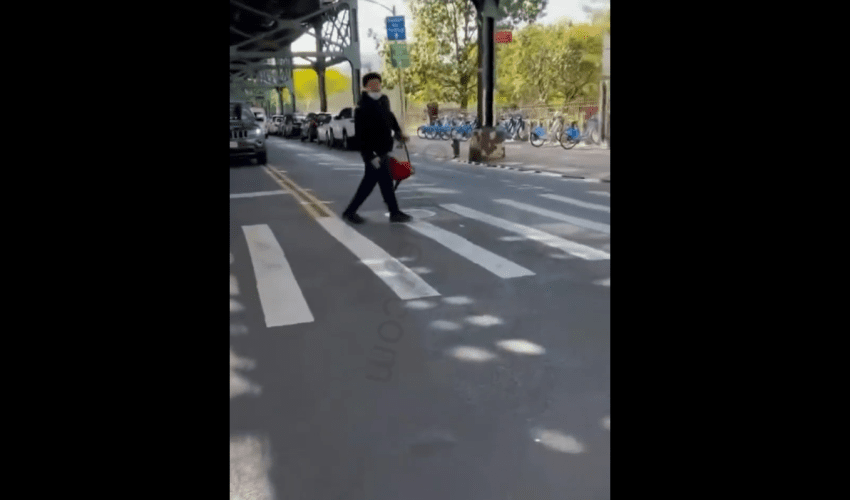 Dude Was Terrified After His Opps Caught Him Roaming Alone In New York Streets