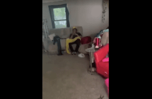 Dude Threaten To Take His Girl Life After She Tried To Kick Him Out To Go Mess Around With Another Man