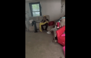 Dude Threaten To Take His Girl Life After She Tried To Kick Him Out To Go Mess Around With Another Man