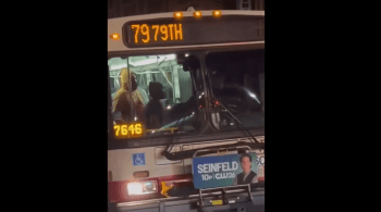 Chicago Bus Driver Gets Into A Scuff With A Passenger While Stopping In The Middle Of The Hood