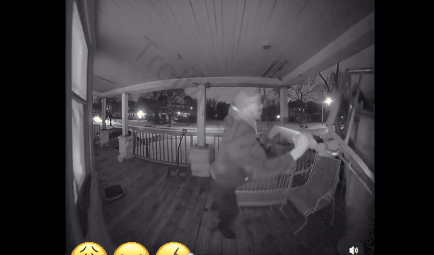 Two Oldhead Friends Gets Into Altercation After Getting Into A Disagreement