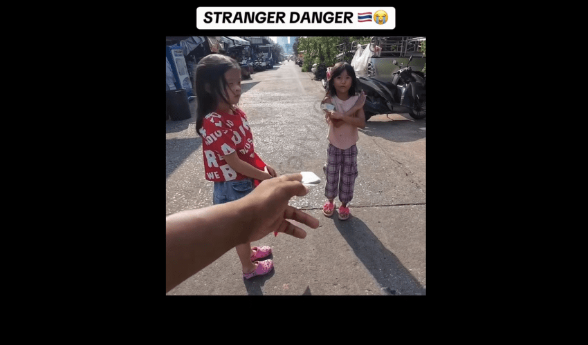 Dude Gets Mad After Two Little Girls Didn’t Accept His Money In Thailand