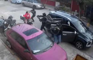 Police Pulled Up Unprofessional And Still Got Pressured By One Man