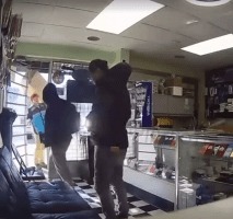 Dude Got Robbed By A Woman While Getting A Amazon Package Delivered To Him