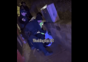 Washington Dc Police Crashed Out On A Suspect That Did This To Him While Arresting Him