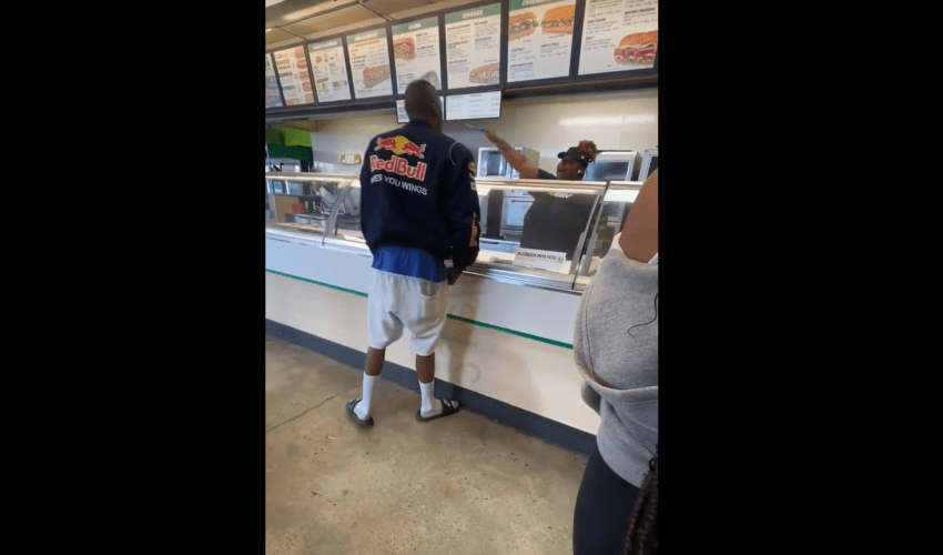 Dude Gets Into A Heated Argument With A Subway Employee