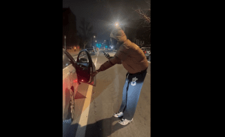 Woman Tried To Put The Blame On A Man After Crashing Into A Man And Refuse To Give Her Insurance