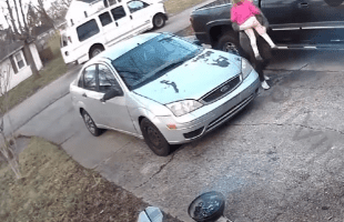 Mother Goes Off After A Big White Van Reverse After He Seen Her Small Daughter Outside Alone