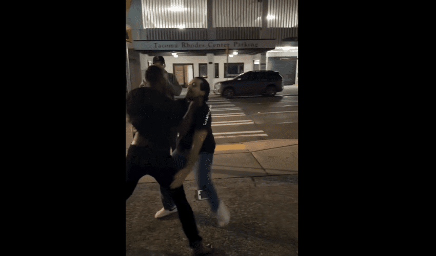 Dude Met A Wrestler That Do Jitsu And Said He Can Easily Take Him Down But Showed No Skills At All