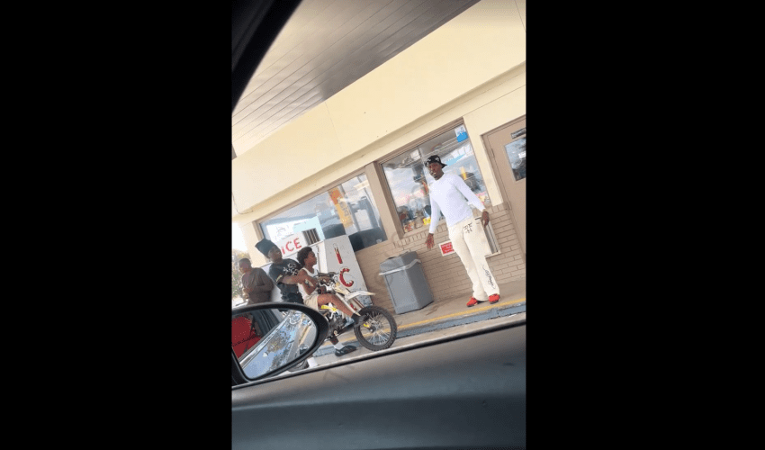 This The South: Girl From New York Gets Mad After A Florida Man Labeled Her A Crykkka Because She Was Biracial