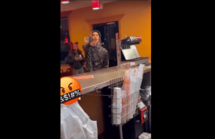 Dude Damaged The Whole Popeyes For Getting His Order And Employees Returned The Same Energy