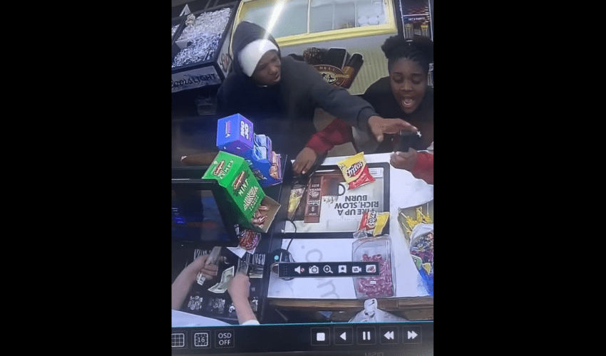 Store Employee Did Nothing After A 44 Year Old Man Kidnapped A 13 Year Girl In His Store After She Told Him To Call Her Daddy