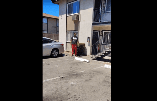 Dude Pulled Up To A Man House To Throw Hands And Instantly Gets Turned Around After He Seen This