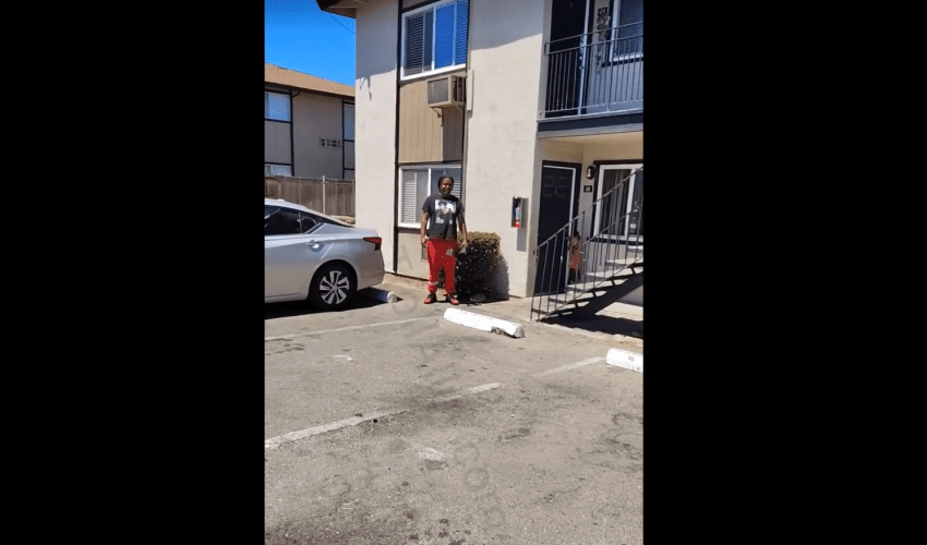 Dude Pulled Up To A Man House To Throw Hands And Instantly Gets Turned Around After He Seen This