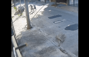 Woman Screams For Help After A Thief Tried To Steal Her Bike While She Was Riding