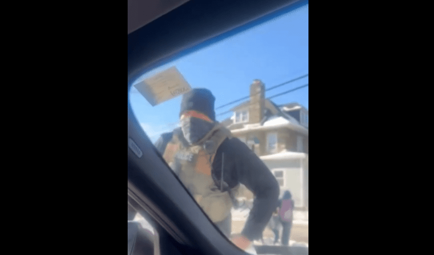 Man Goes Off On Ice Agents That Pulled Him Over On Black History Month And Made Them Get Back In Their Car