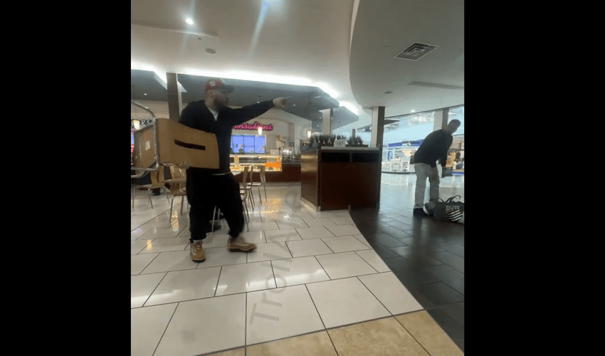 Dude First Time At Cherry Hill Mall And Caught This Happening In Front Of Him